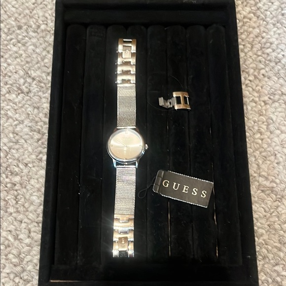 Beautiful Guess Silver Mesh Bracelet Watch with Rhinestones - Picture 7 of 12